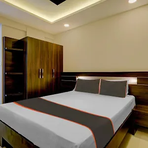 Collection O Ayesha Homes Hotel